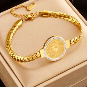 قطعة مجوهرات أنيقة