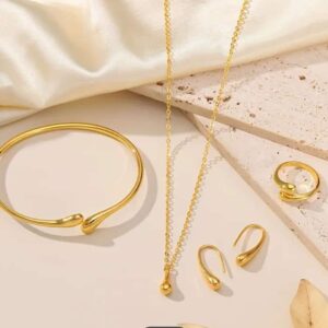 طقم مجوهرات